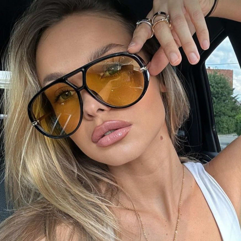 Damen Oversized-Sonnenbrille im modischen Retro-Design Brehn