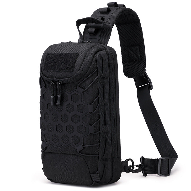 Kompakter militärisch inspirierter Sling-Rucksack Brehn
