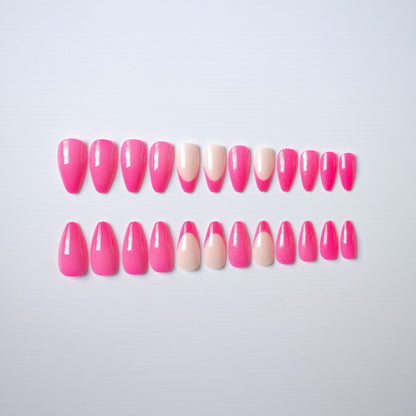 Stylische Stiletto-Nagelkunst