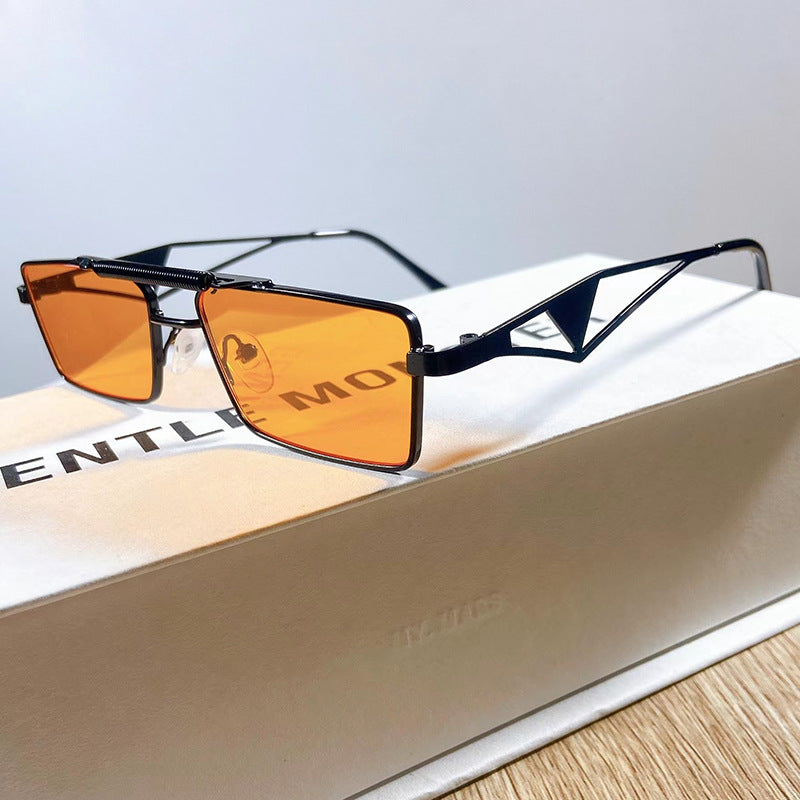 Modische Sonnenbrille mit Eckigem Rahmen und Verspiegelten Gläsern Brehn