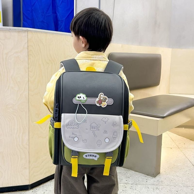 Süßer Cartoon-Charakter Schulrucksack Brehn