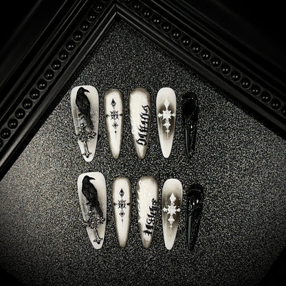 Gothic-inspiriertes Press-On-Nagelkunst-Set