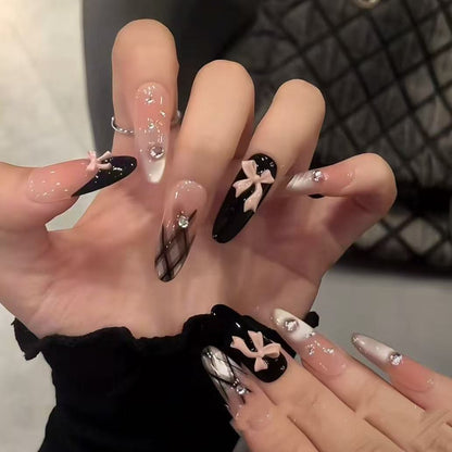 Dekoratives Stiletto Press-On Nagelkunst Set