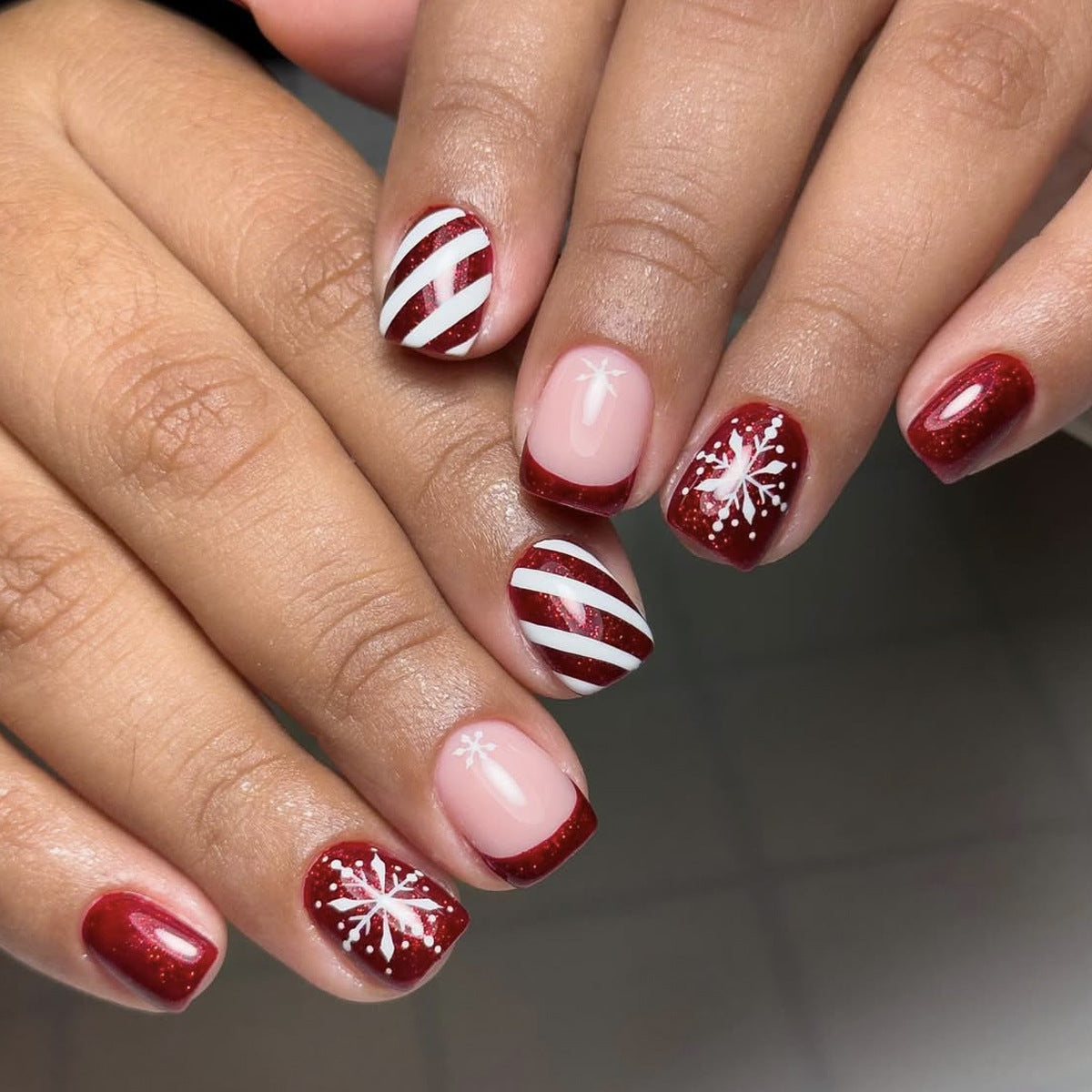 Festliche saisonale Acryl-Nagelkunstverlängerungen Brehn