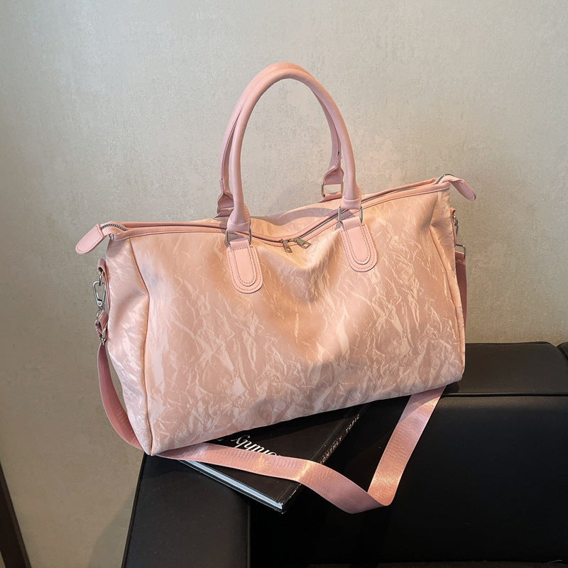 Sportliche Reisetasche Mit Isolierten Und Mehrfachen Trageoptionen Brehn