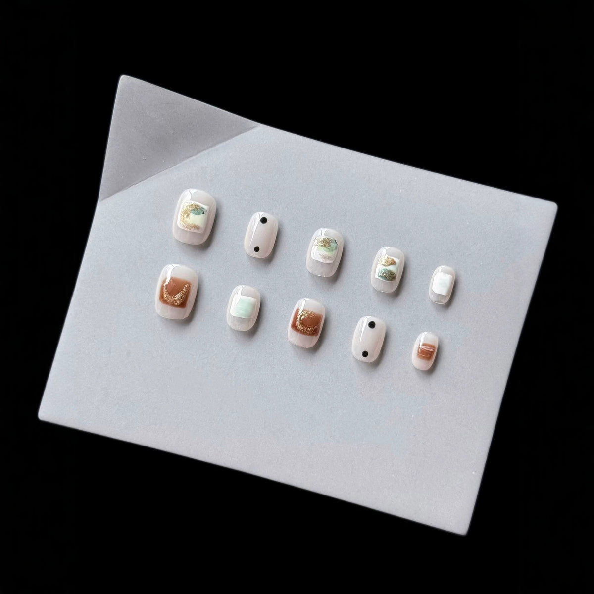 Künstlerisches Nagelkunstset