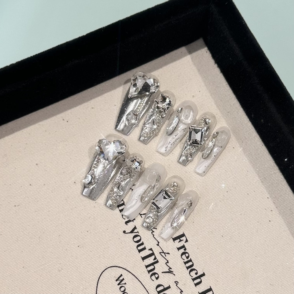 Glamouröse Dekorative Nagelkunst Kollektion