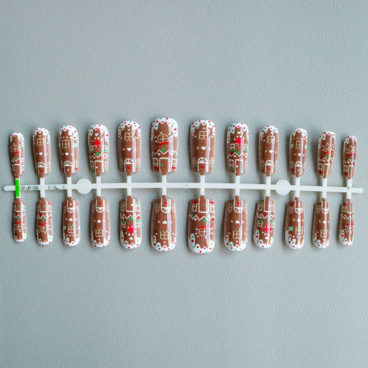 Festliches Lebkuchen-Nagelkunst-Kit