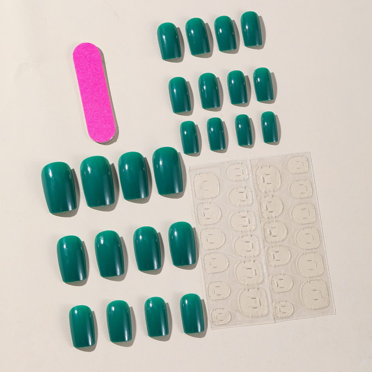 Glänzende Nagelkunst Verlängerungen Brehn