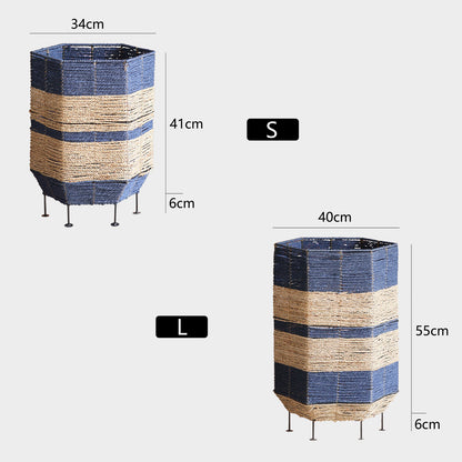 Stilvoller Wäschekorb aus Rattan mit Metallbeinen Brehn