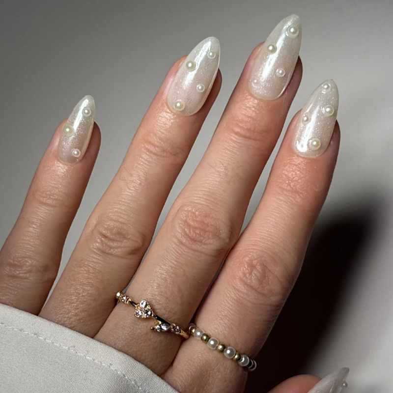 Premium Perlenverzierte Stiletto Press-On Nägel Brehn