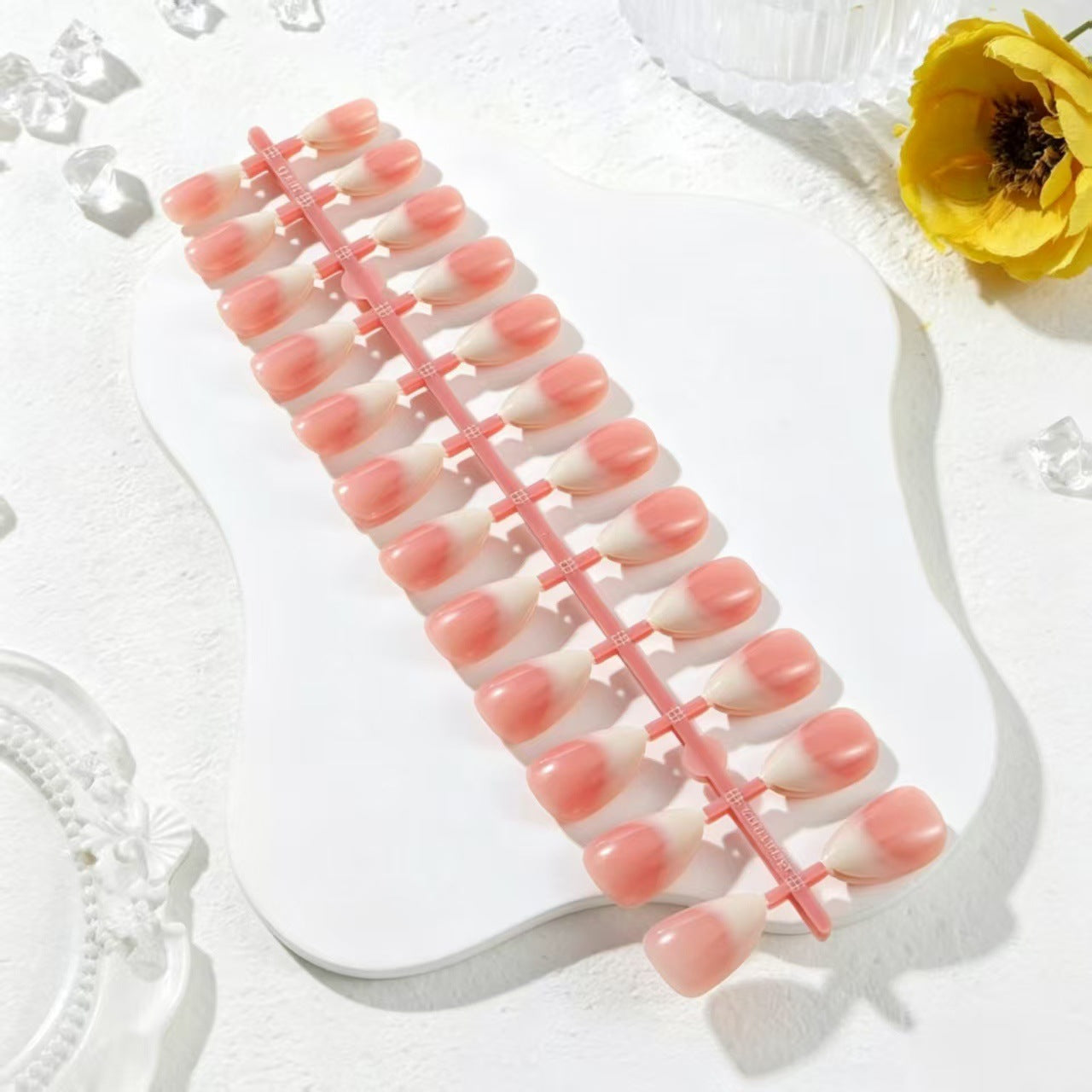 Premium-Qualität Press-On-Nagelspitzen Brehn