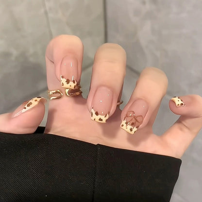Premium Künstlerische Lange Stiletto-Nagelspitzen mit Aufwändigen Verzierungen Brehn