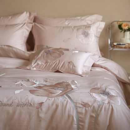Satin-Bettwäsche-Garnitur mit floraler Relief-Stickerei und samtigem Glanz Brehn