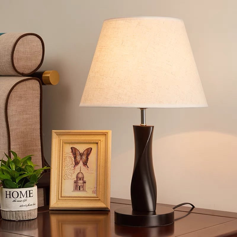 Moderne Wohnzimmertischlampe