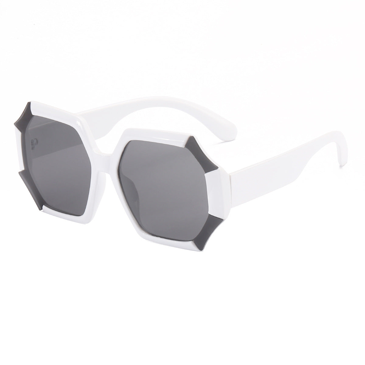 Damen exklusive Sonnenbrille im auffälligen modernen Design Brehn