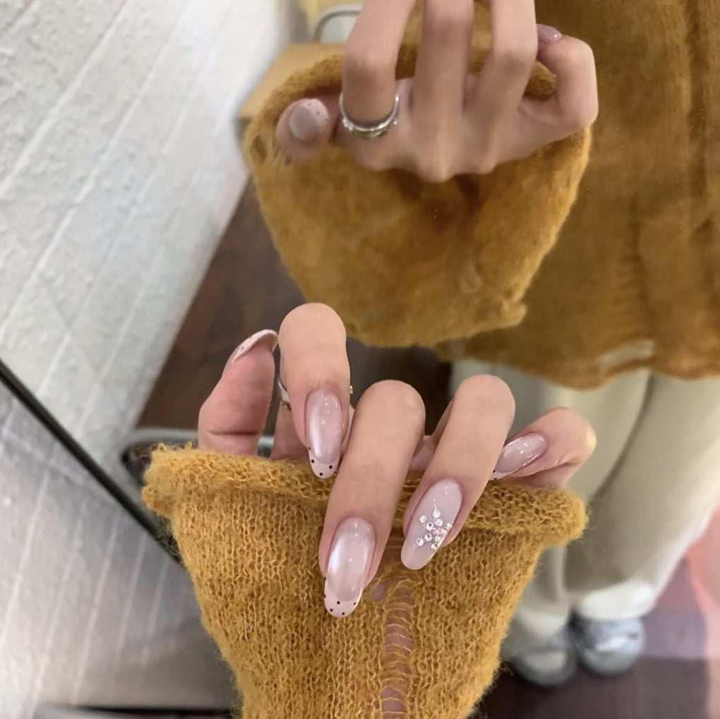 Elegante Stiletto-Nagelerweiterungen