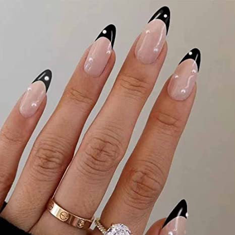 Kunstnagelset mit elegantem Spitzendesign und strahlendem Glanz Brehn