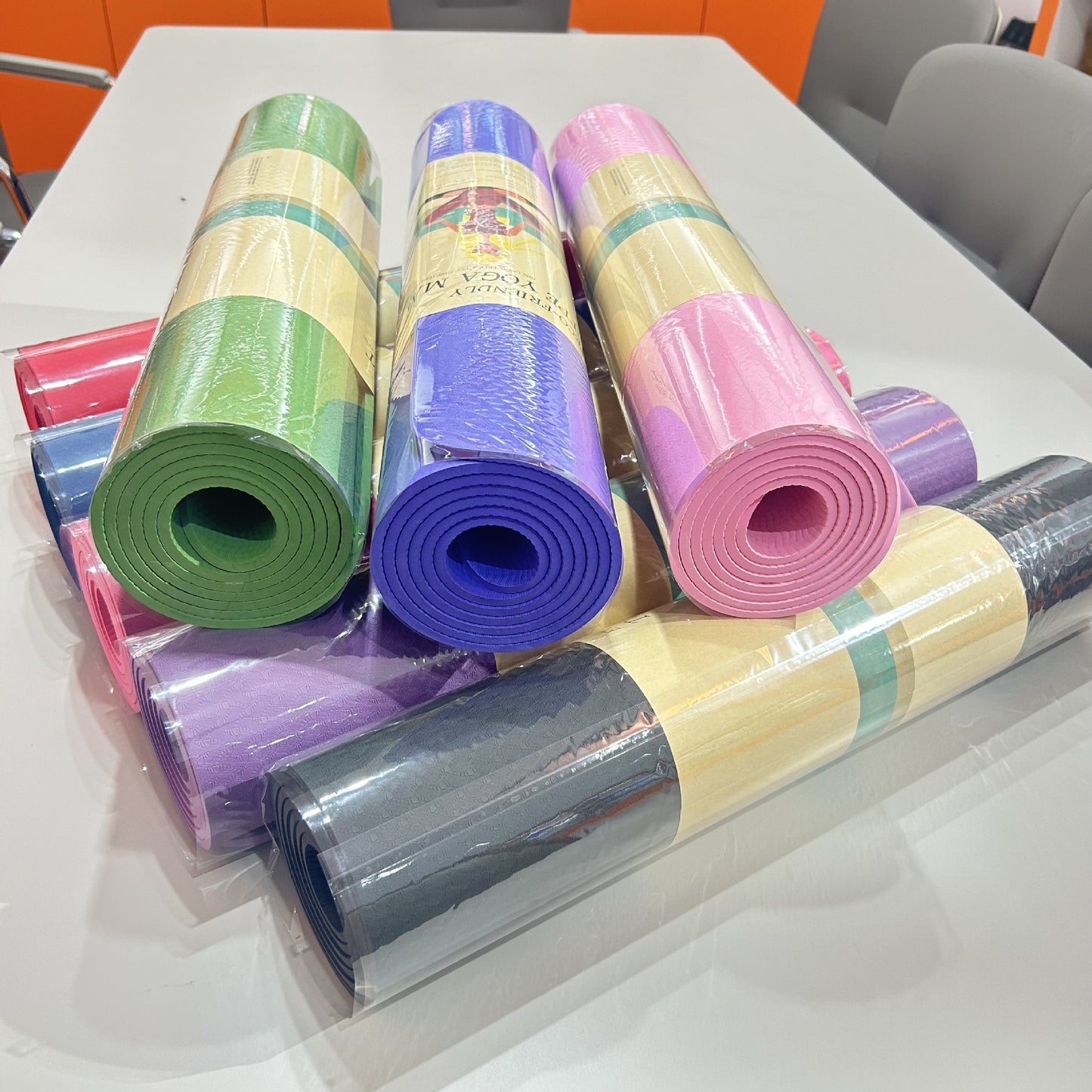 Premium Yoga-Matte mit Rutschfester Oberfläche und Tragegurt Brehn