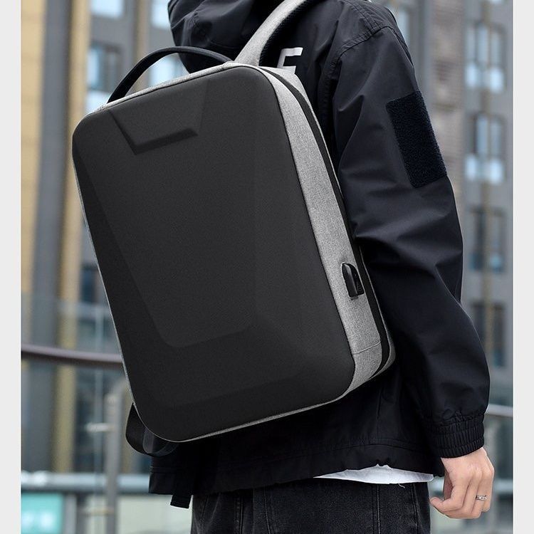 Eleganter Rucksack mit Innovativem Hardcase Brehn