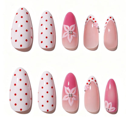 Kunstnagelset mit floralen Akzenten und charmanten Polka-Dots Brehn