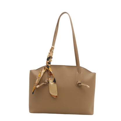 Elegante Schal-Akzent-Handtasche