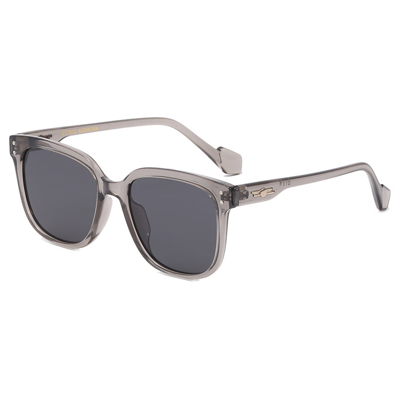 Modische Oversized Sonnenbrille Im Zeitgenössischen Design Brehn