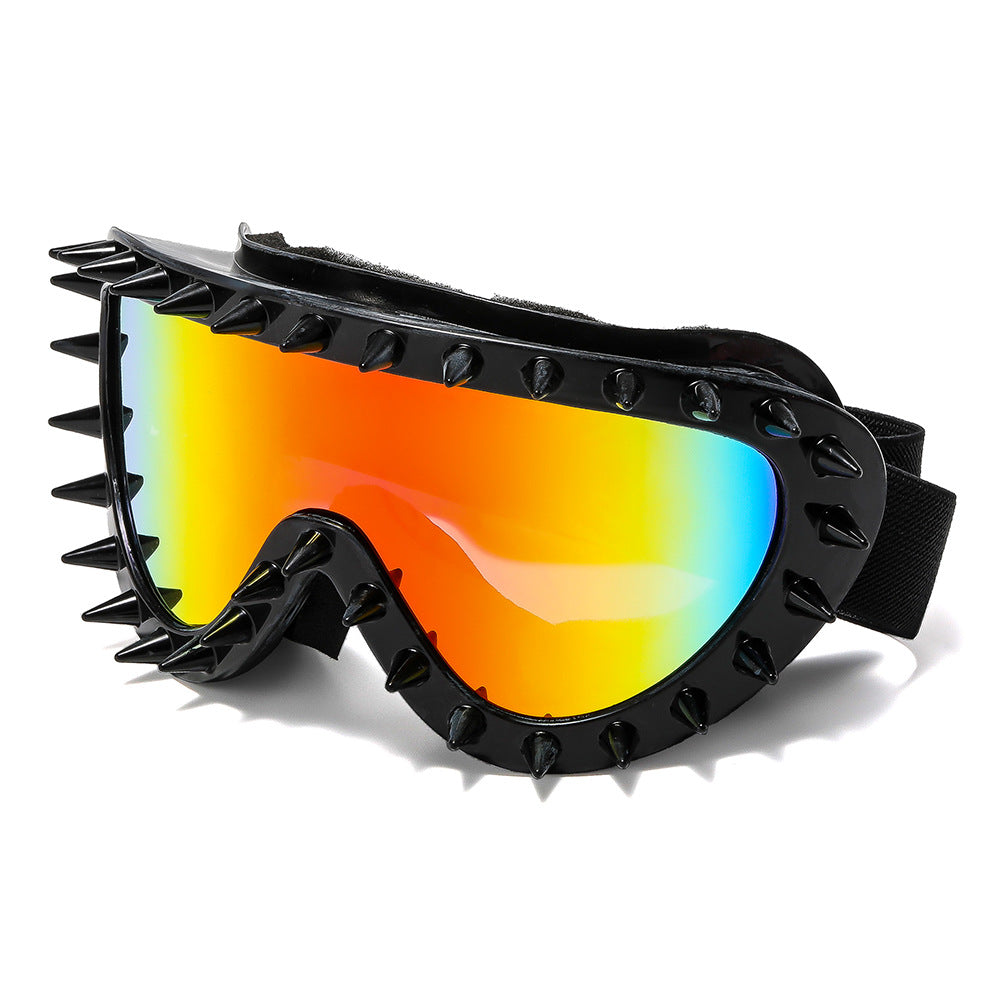 Damen stylische Schutzbrille mit markantem Spike-Design Brehn