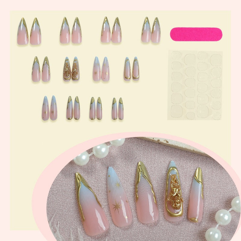 Kunstnagelset mit Eleganten Goldakzenten Brehn