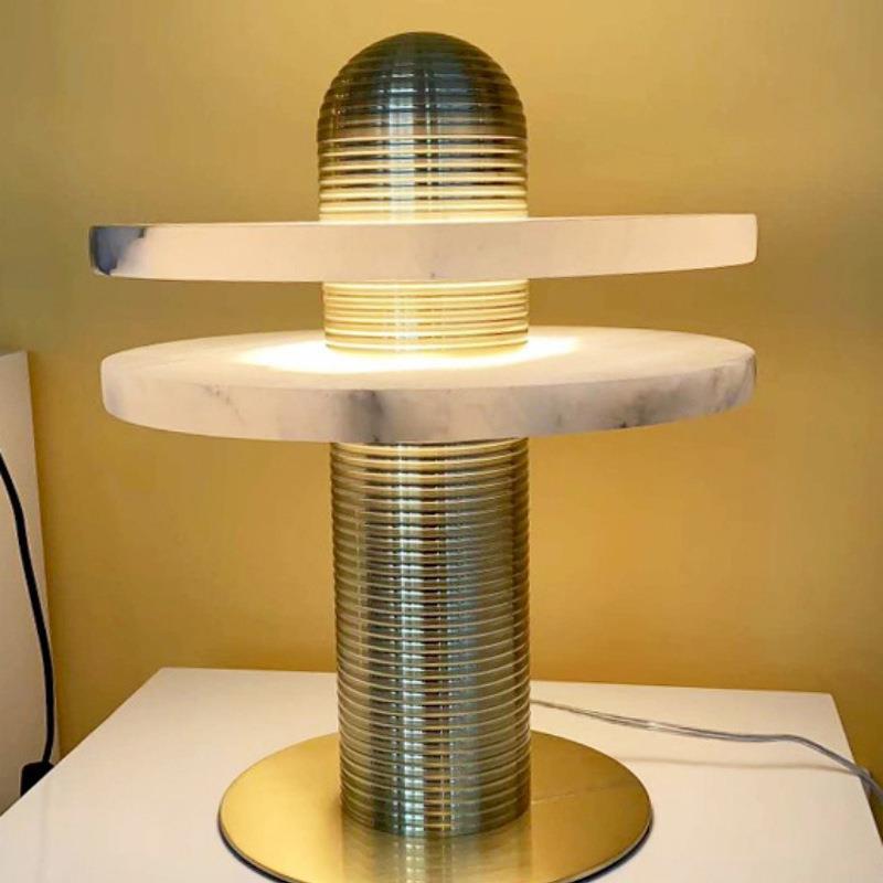 Skulpturale LED Akzent Tischlampe