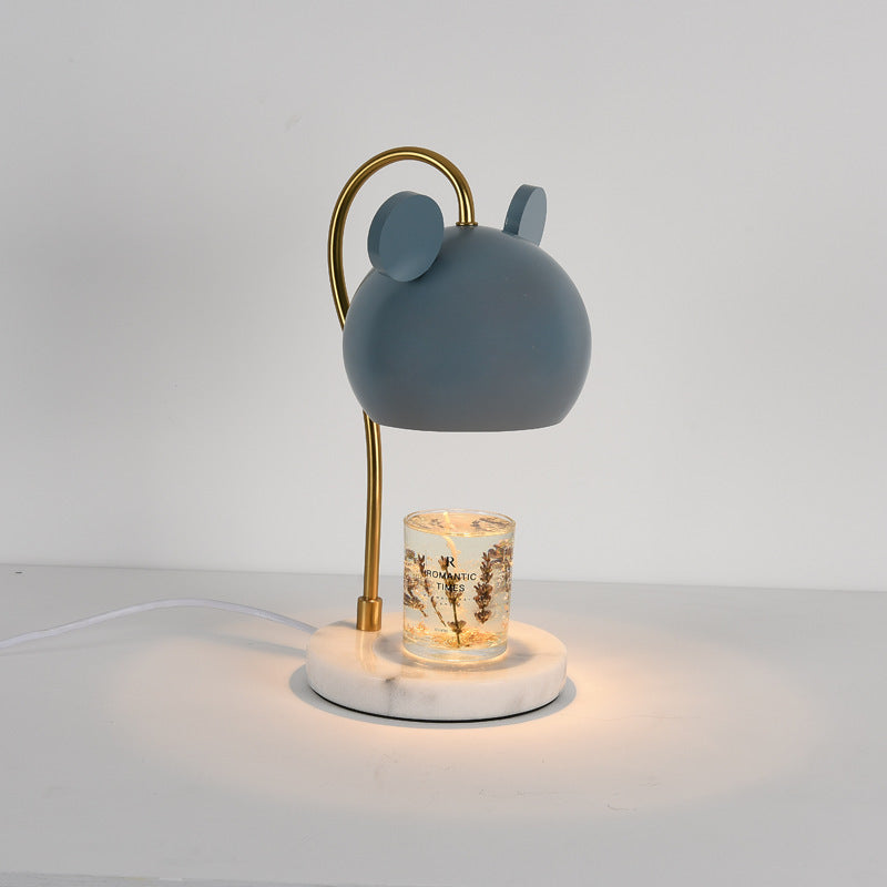 Verspielte Tischlampe
