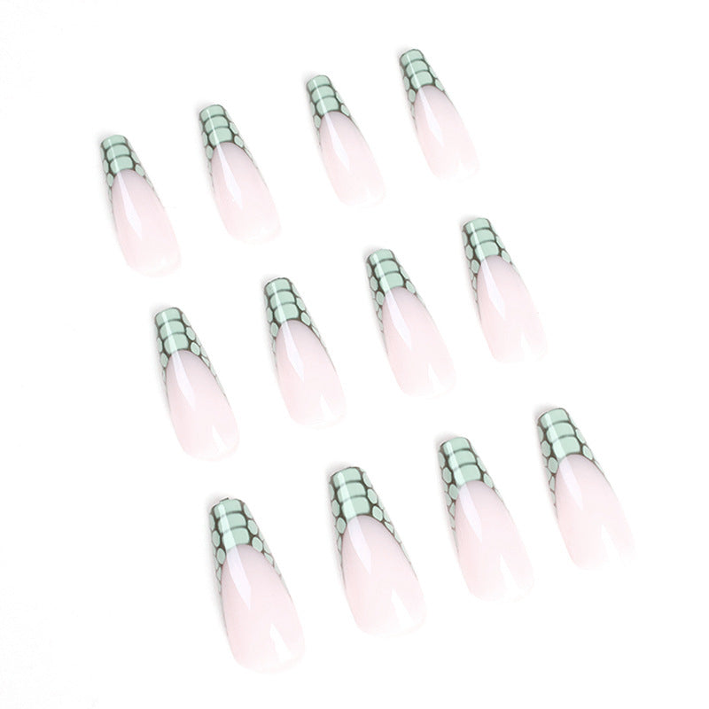 Kunstvolle Gel-Nägel mit elegantem Schlangenmuster und Hochglanz Brehn