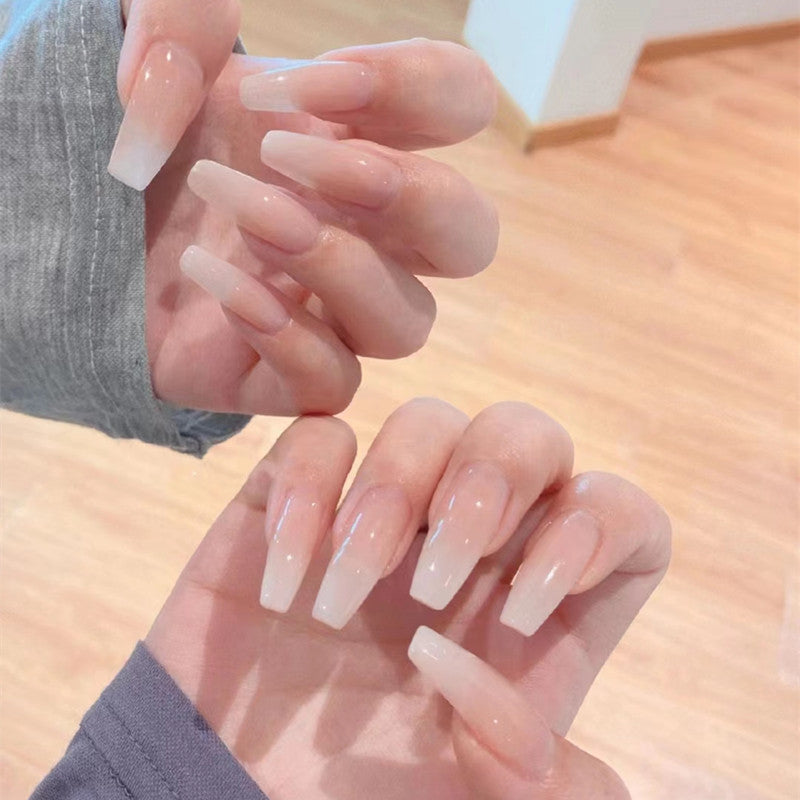 Künstliche Nagelspitzen Im Modernen Stiletto-Design Brehn