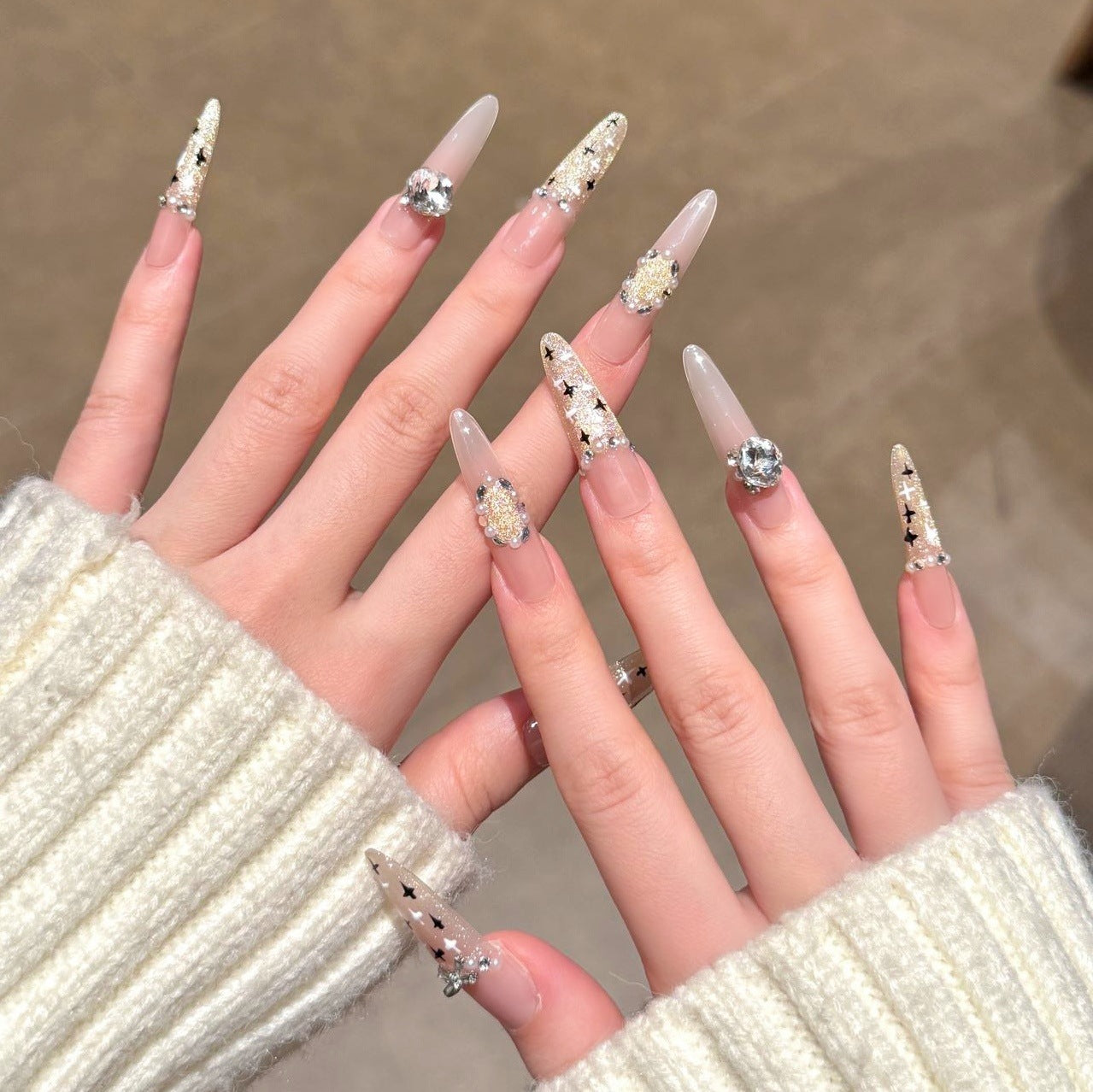 Künstlerische Premium Detaillierte Press-On Nagelkunst Brehn