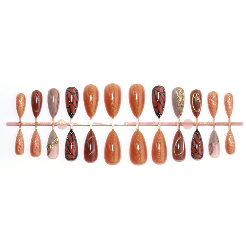 Elegante Kunstnägel Set von Brehn