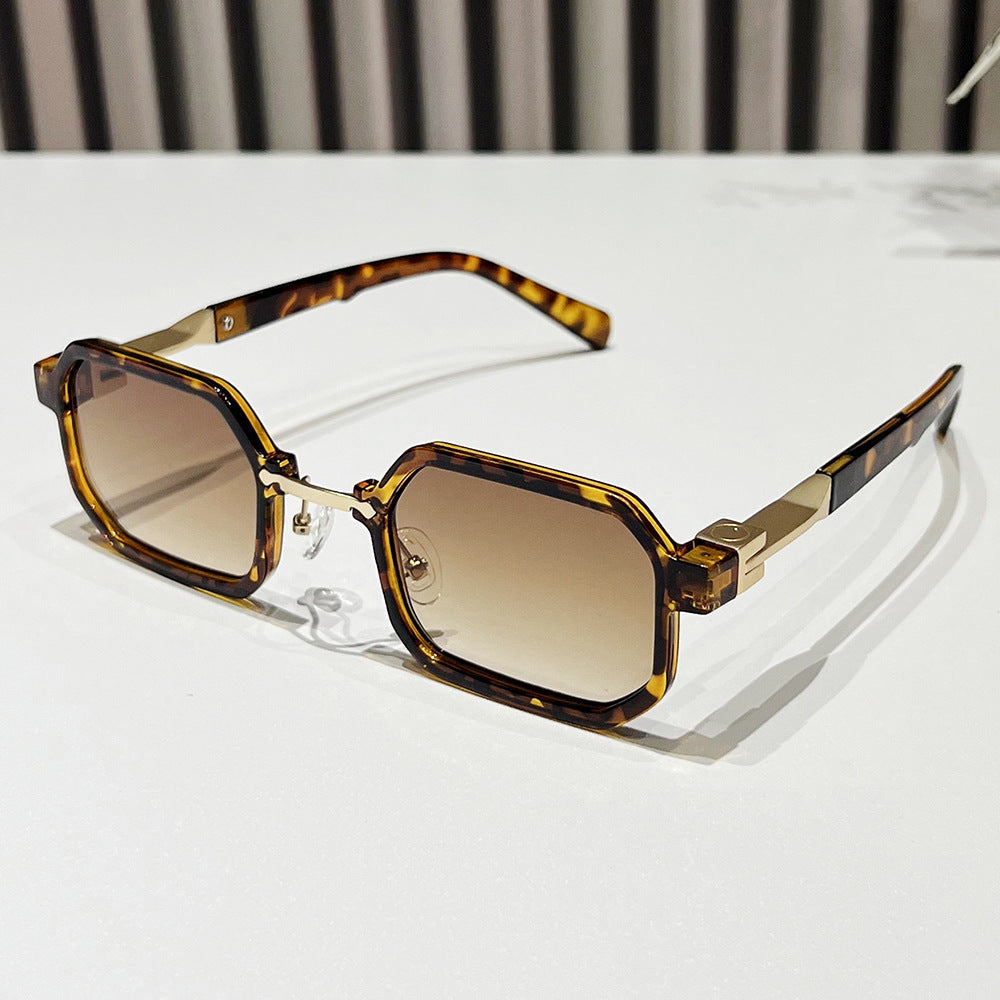 Moderne geometrische rechteckige Sonnenbrille Brehn