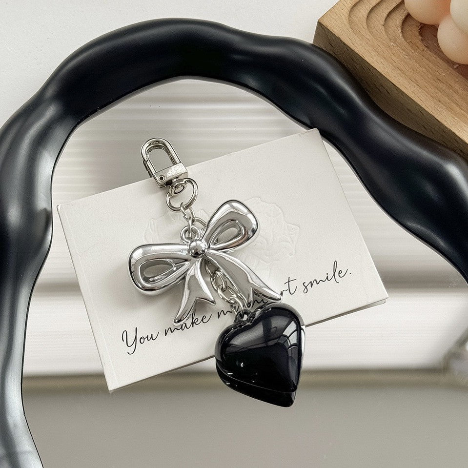 Herzförmiger Charm Schlüsselanhänger Brehn