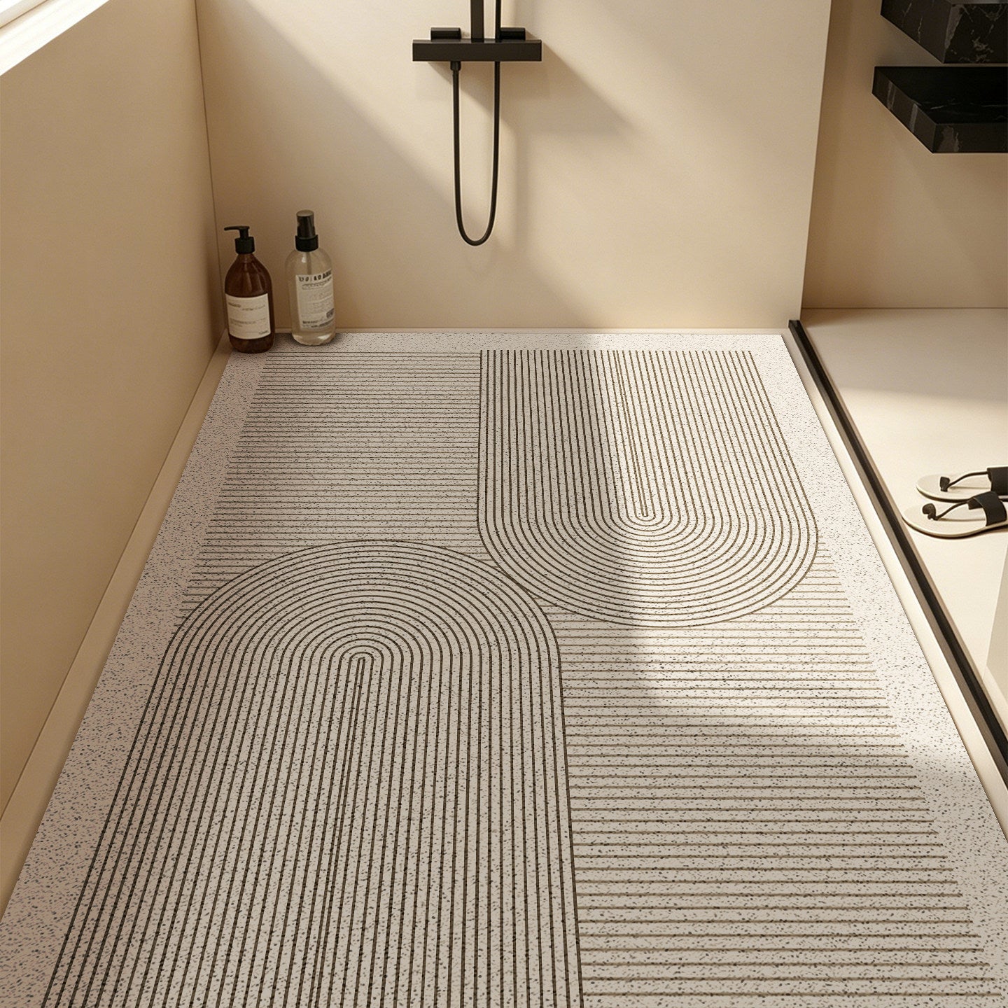 Luxuriöse strukturierte Badezimmermatte