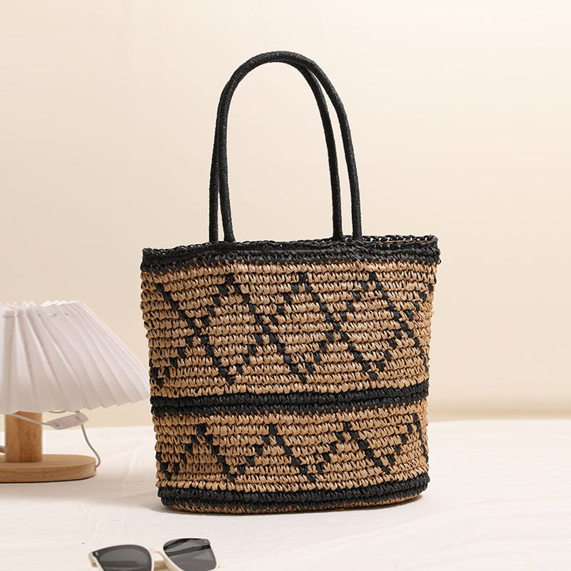 Handgefertigte Basttasche mit Geometrischem Muster Brehn
