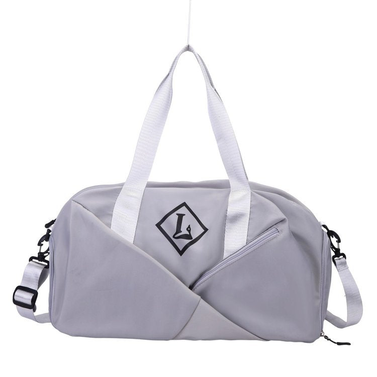 Sportliche Reisetasche Mit Seitlichen Fächern Brehn