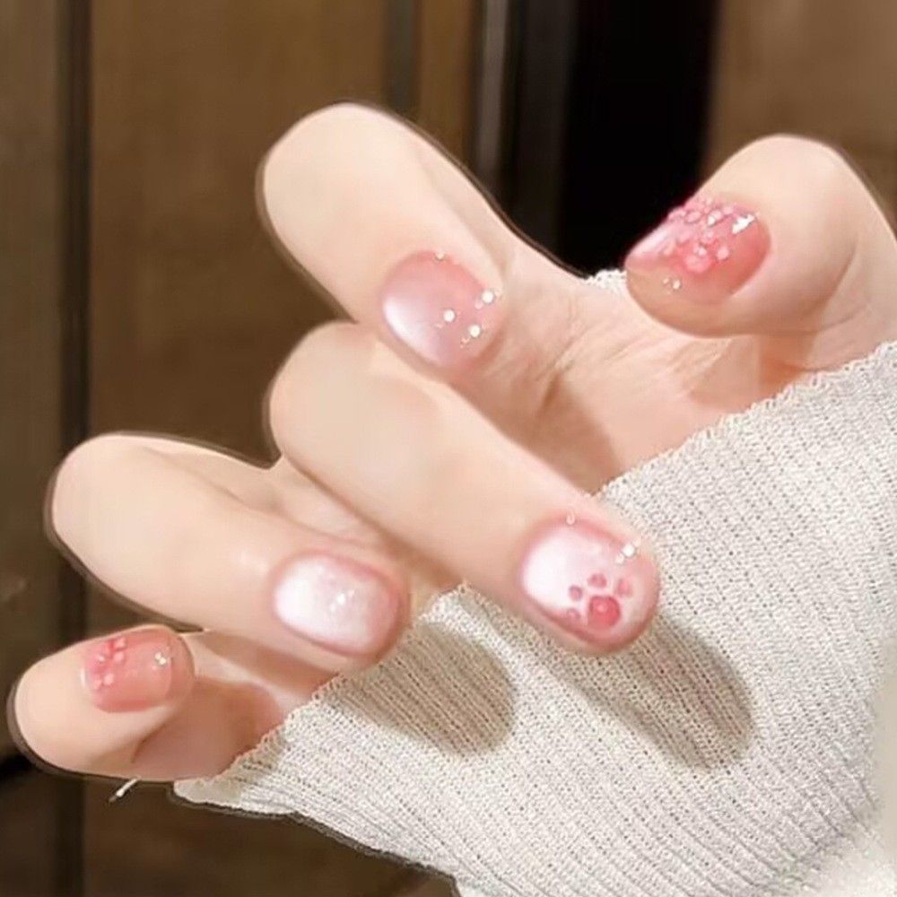 Kunstnägel mit Elegantem Ombre-Effekt und Glitzer Brehn