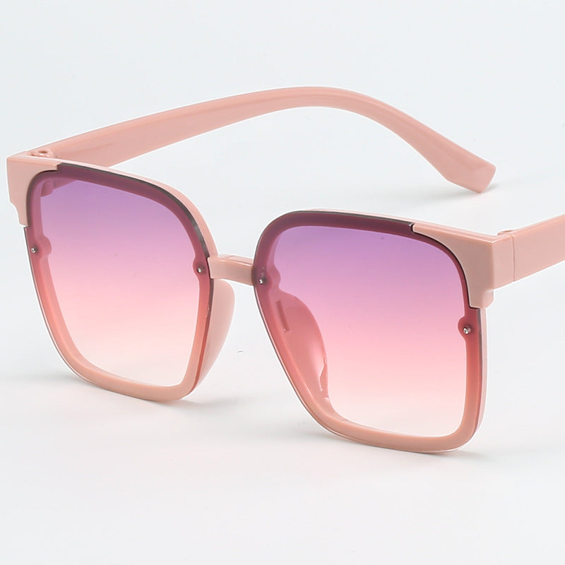 Damen moderne quadratische Sonnenbrille mit UV-Schutz und robustem Rahmen Brehn