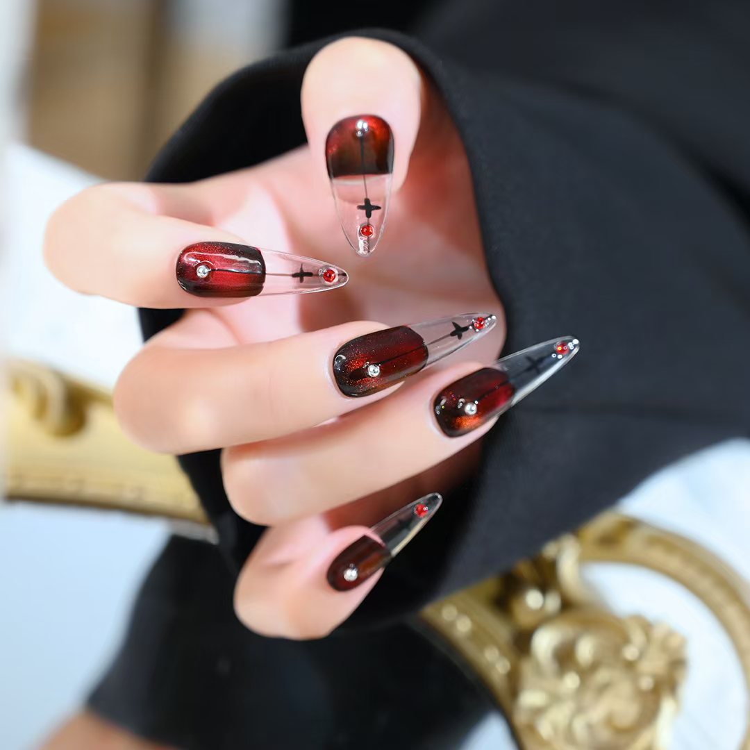 Künstlerische Stiletto-Nagelerweiterungen