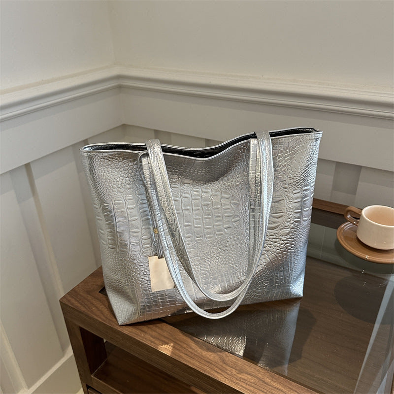 Texturierte Kunstleder-Tasche