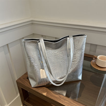 Texturierte Kunstleder-Tasche