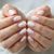 Elegante Blumenmuster Press-On Nagelkunst Brehn