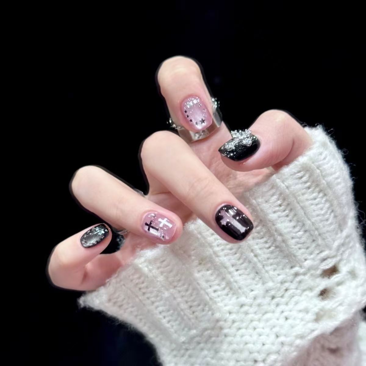 Künstlerische Nagelverlängerungen  1791717281