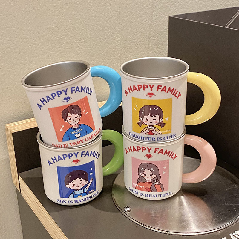 Keramiktasse mit Verspieltem Familienmotiv Brehn