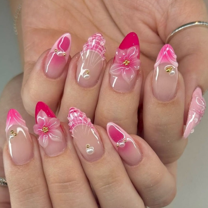 Elegantes, mit Blumen verziertes Press-On-Nagel-Set Brehn