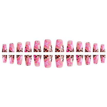 Künstlerische Nagelkunst Brehn